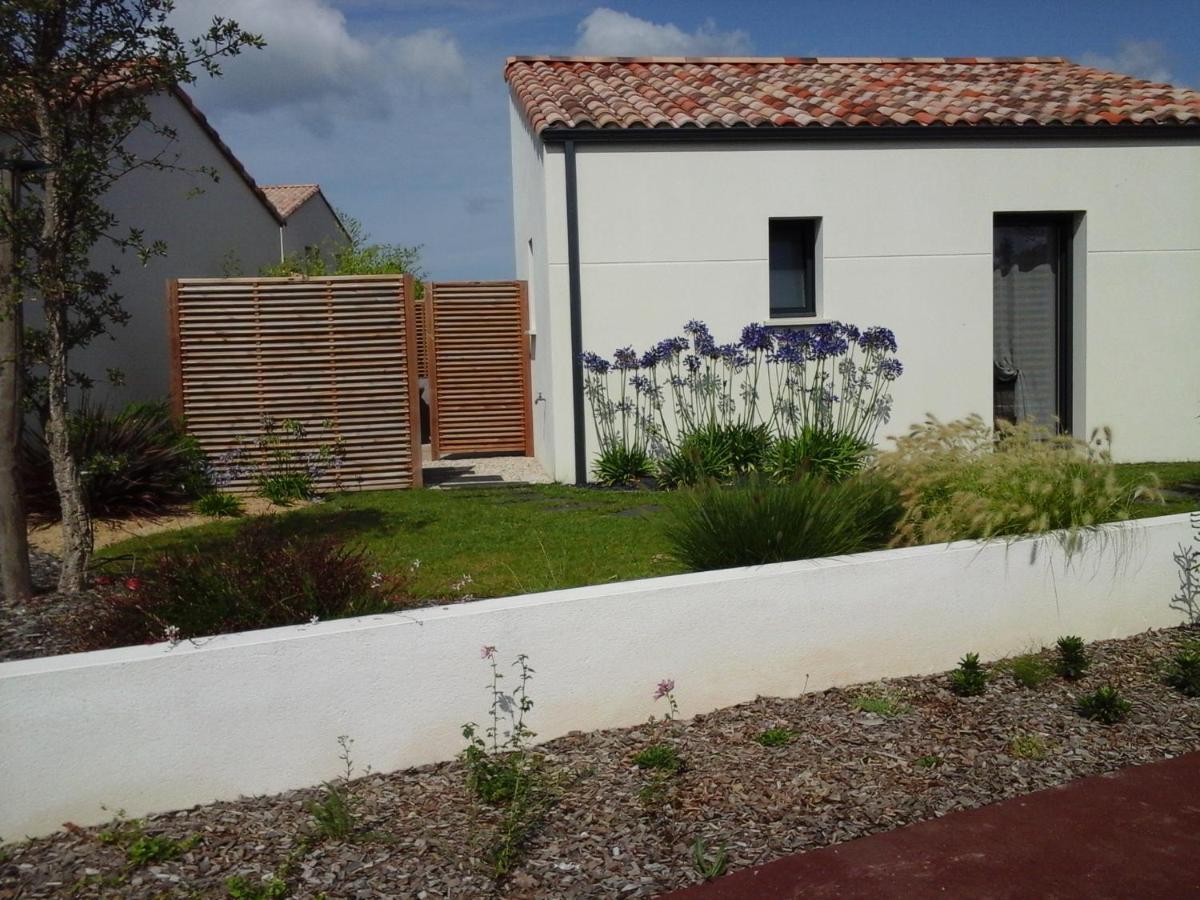 Le Temps D'Une Pause Bed & Breakfast Bretignolles-sur-Mer Exterior photo